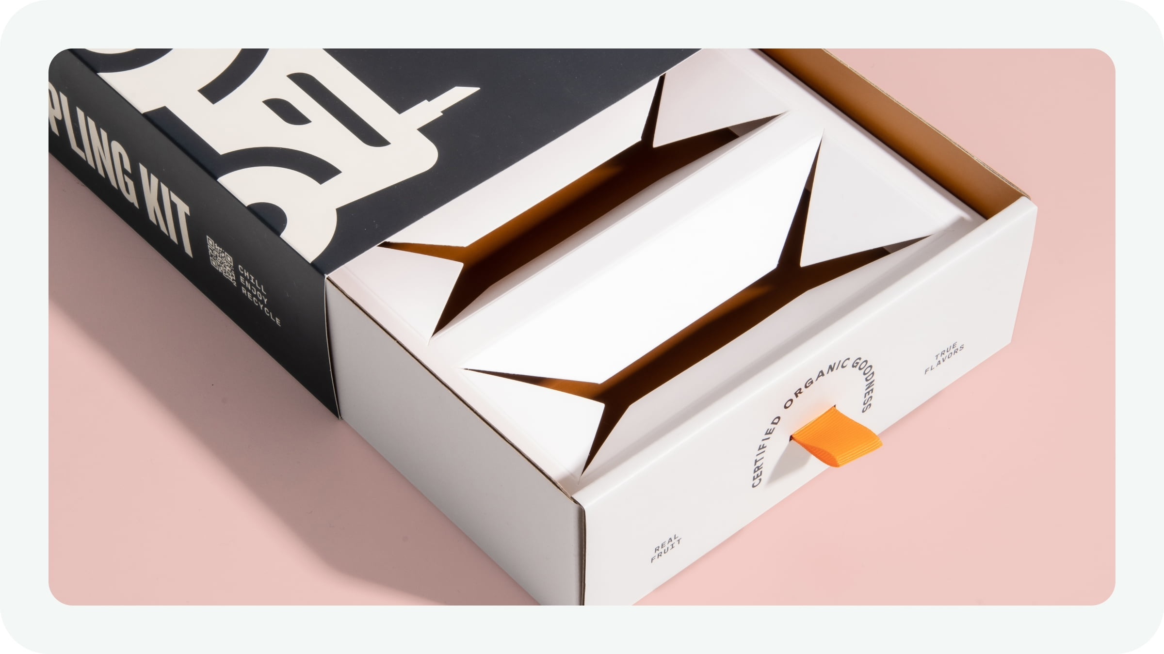 Example of a folding carton sleeve with corrugated tray